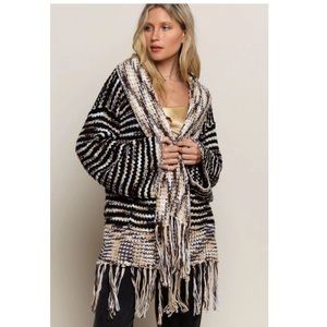 💃🏻The Winter Wood Boho Fringe Cardigan
